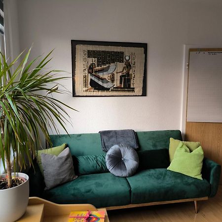 Ferienwohnung Fuer 1-3 Personen In Berlin, Naehe U Friedrichsfelde Exterior photo