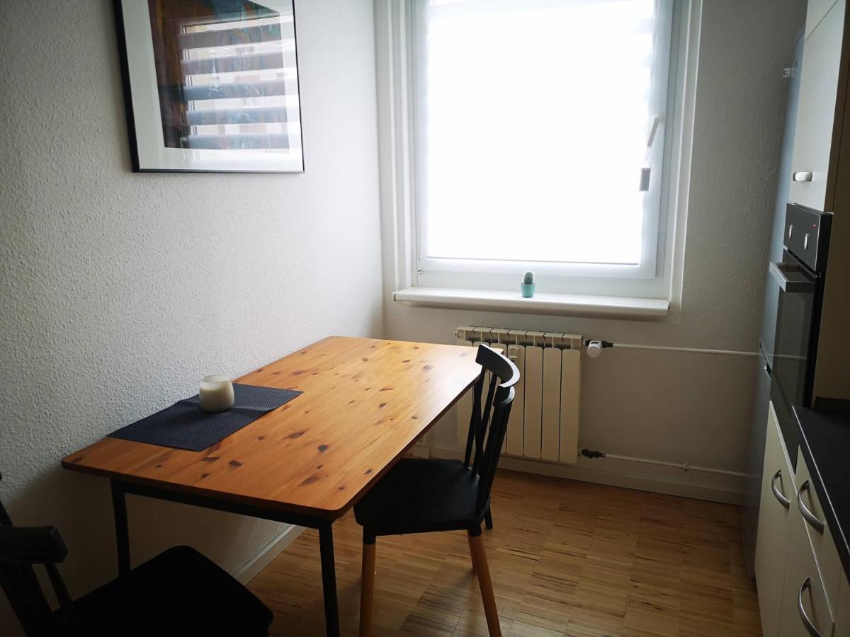 Ferienwohnung Fuer 1-3 Personen In Berlin, Naehe U Friedrichsfelde Exterior photo