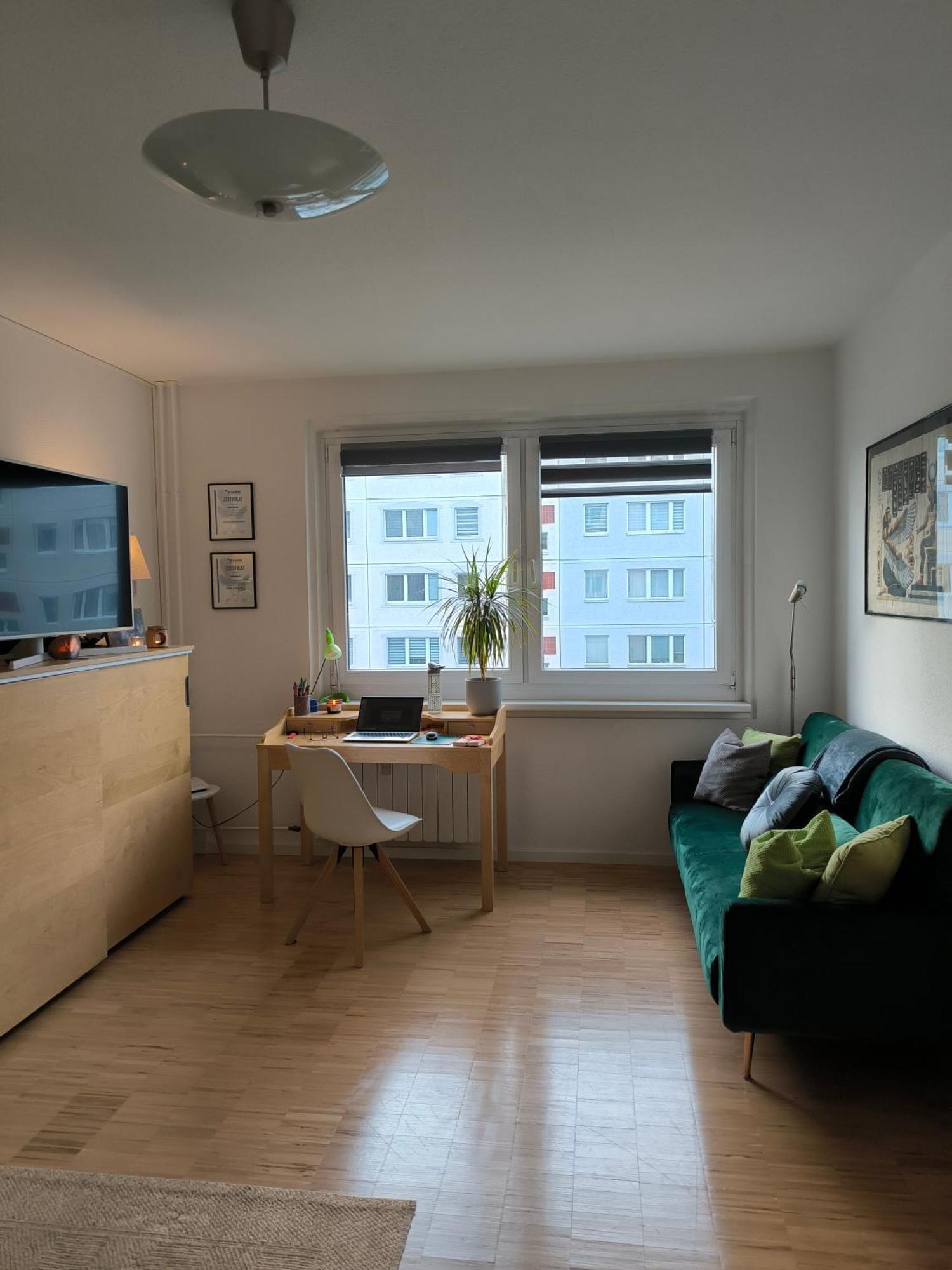 Ferienwohnung Fuer 1-3 Personen In Berlin, Naehe U Friedrichsfelde Exterior photo